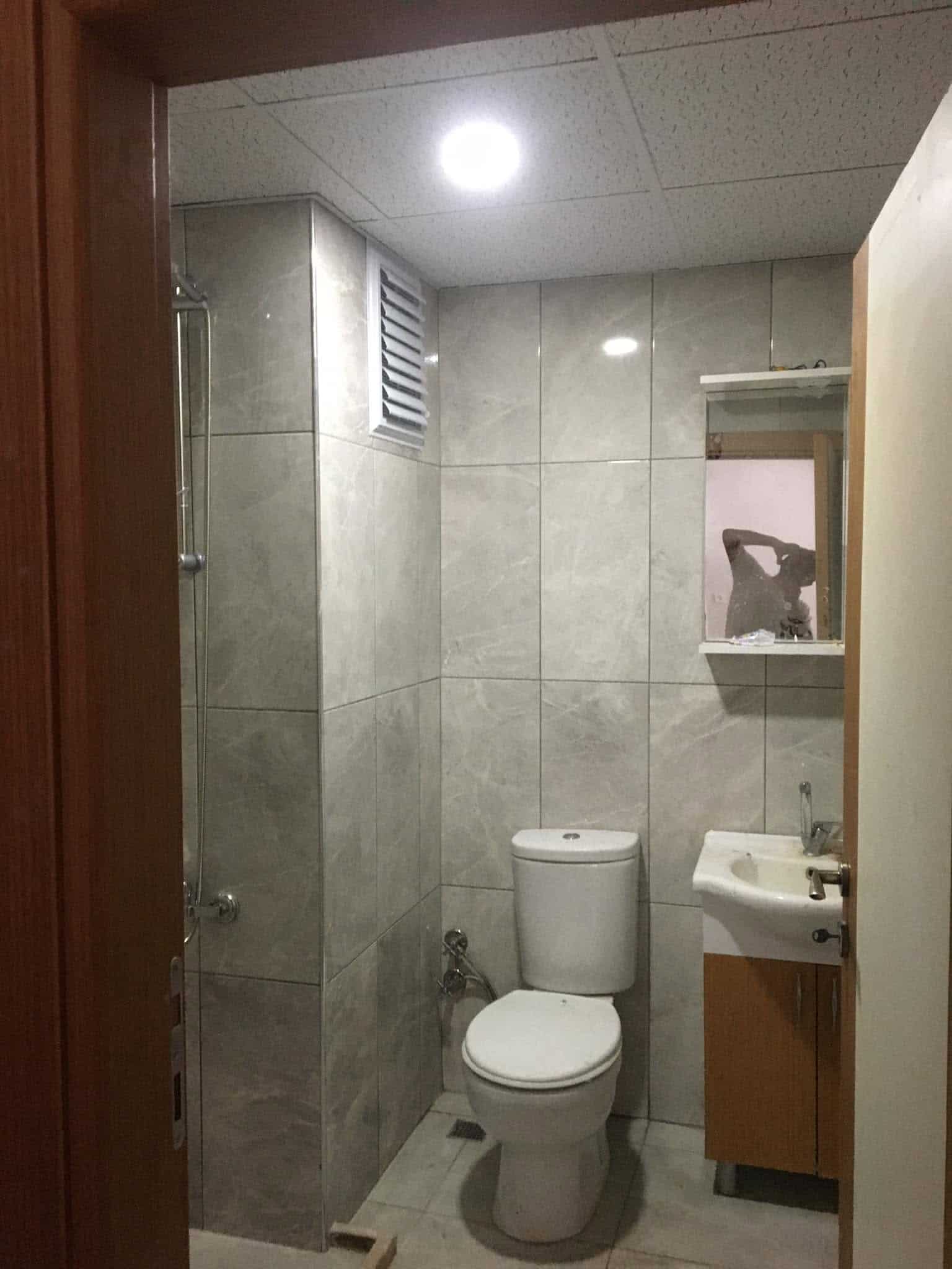 Dar alanda klozet ve lavabo | Su Tesisatı Rehberi ve Blog | Antalya Su Tesisat